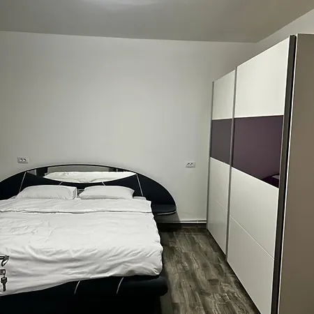 House Downtown * Κραϊόβα