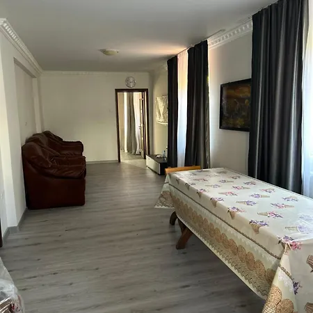 House Downtown * Κραϊόβα