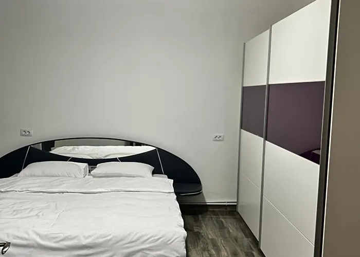 House Downtown * كرايوفا